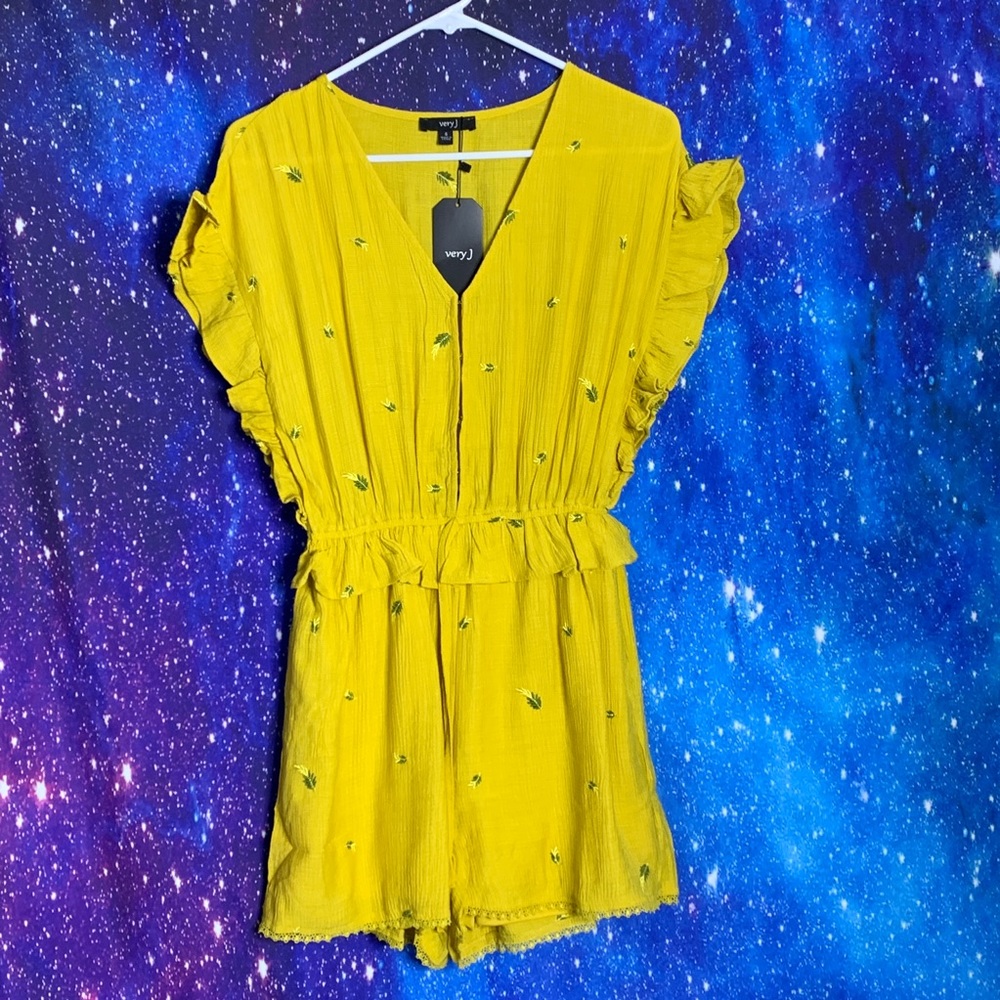 Very J- “Mustard” Romper size Small
